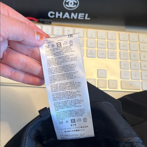 Giorgio Armani, EU 40 (US 2), Black Dress Pants, Great condition - Picture 6 of 7